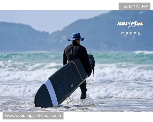 冲浪比赛浪太高选手吓到尖叫又赢了