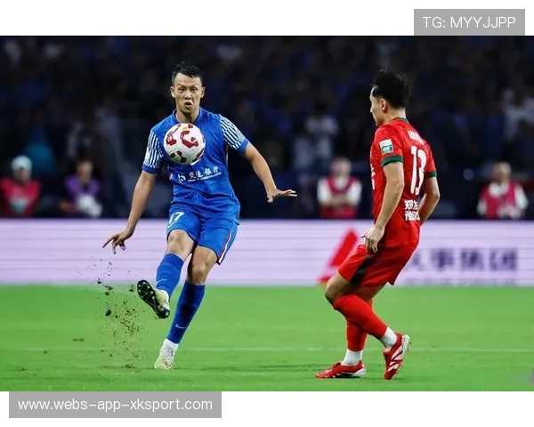 拉唐申花冬训连场远射破门，射术精准